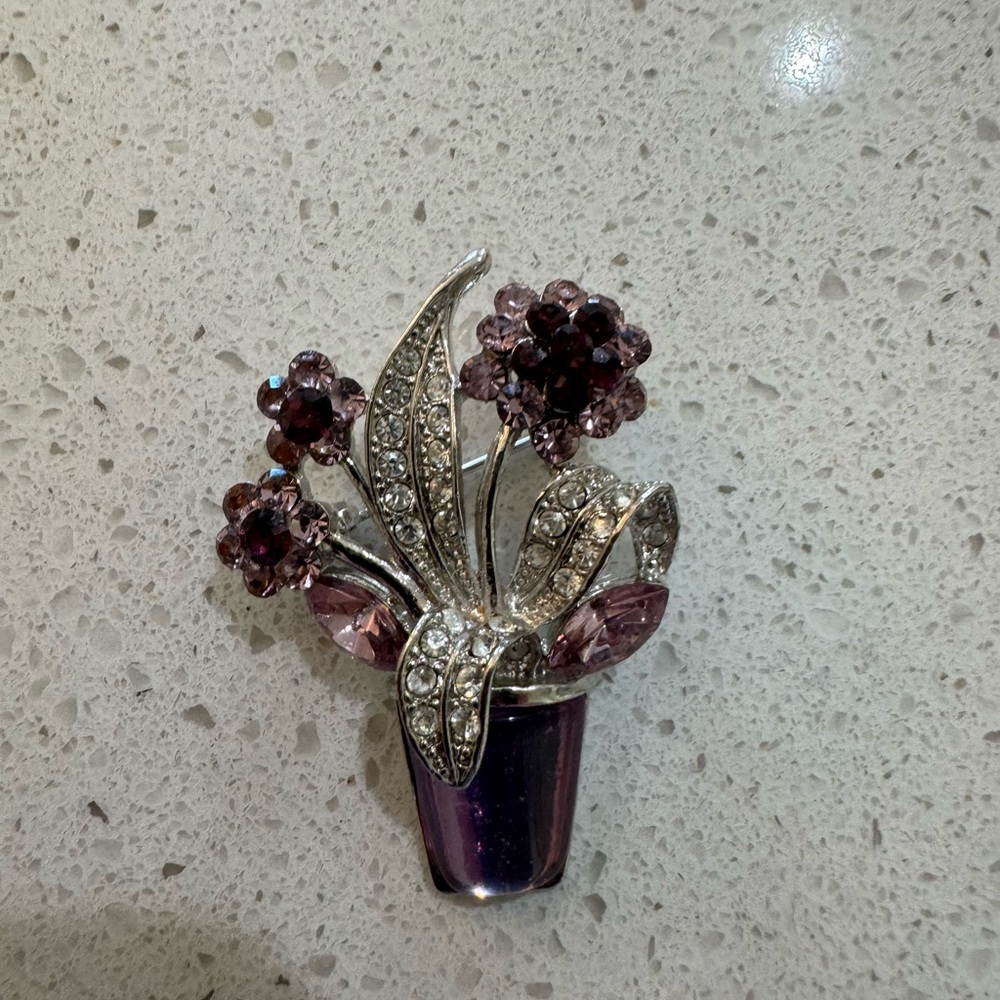 Vintage silver tone & two tone purple rhinestone flower bouquet brooch